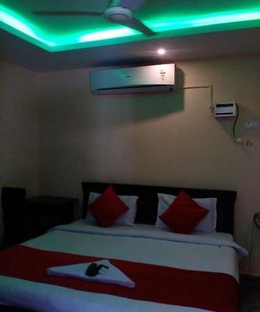Apartamento Sunshine Castle- Gachibowli Hyderabad Exterior foto